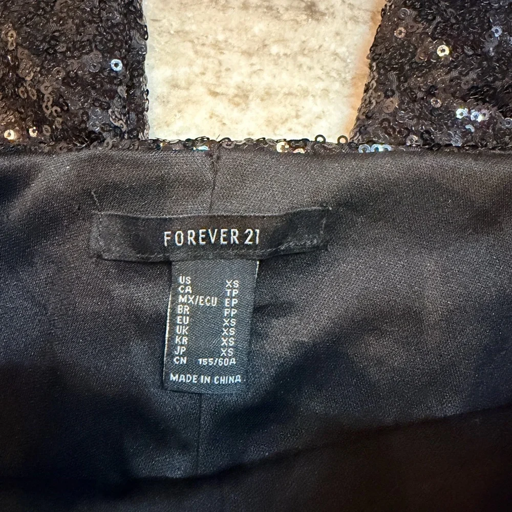 NWT Forever 21 Black Sequin Pants Women’s XS Party Night Out